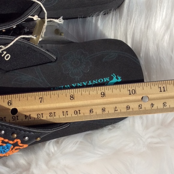 Montana West Embroidered Sandals - Picture 6 of 10